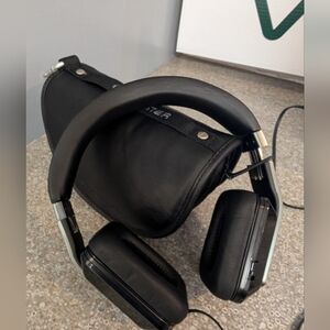 Excellent condition Monster Inspiration | ANC